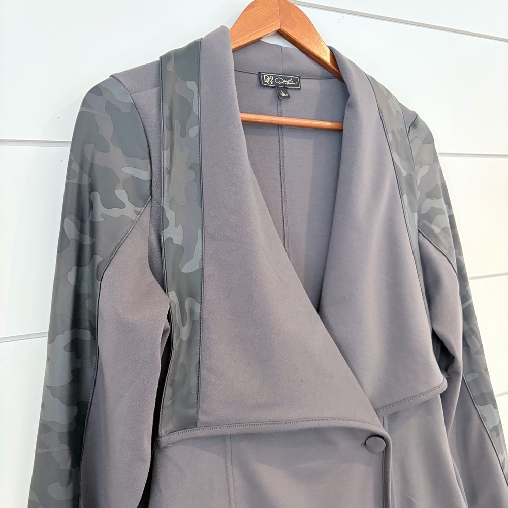 DG2 Diane Gilman Gray Draped Blazer Camo Sleeve Stretch Jacket Womens L Ponte - Picture 3 of 10